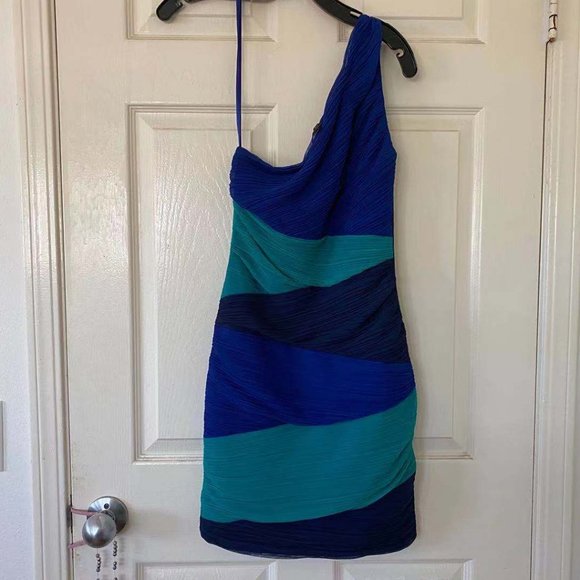 BCBGMAXAZRIA One Shoulder Kira Dress Size Small - Picture 4 of 6